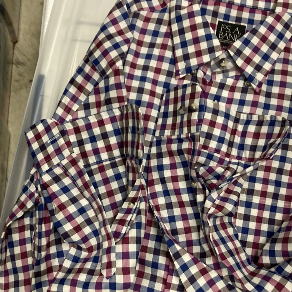 Button down collared shirt - Picture 6 of 6
